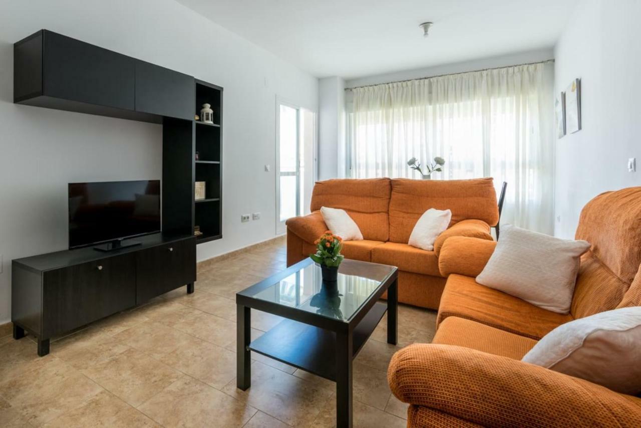 Apartment Comfortable, Close To The Beach, Pool, New, Paddle