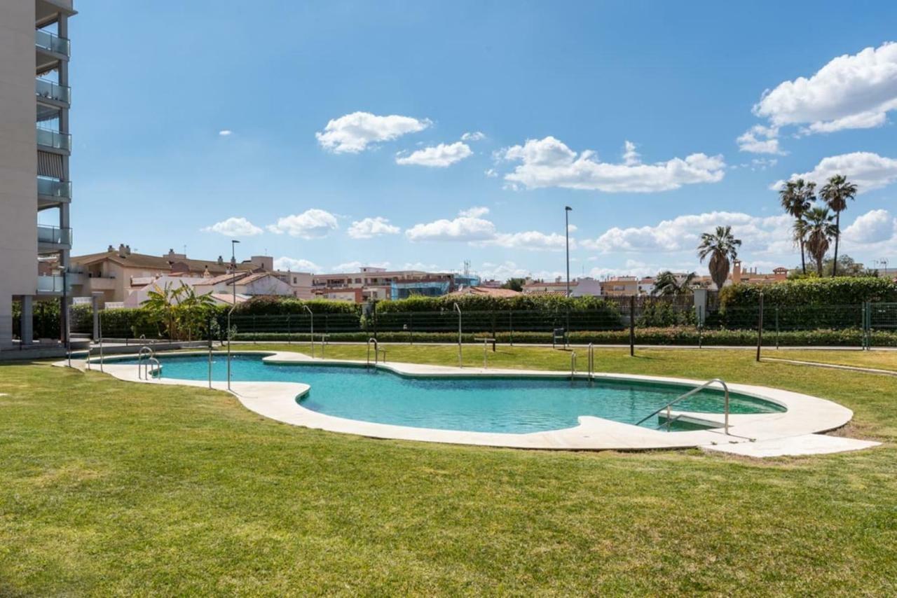 Apartment Comfortable, Close To The Beach, Pool, New, Paddle